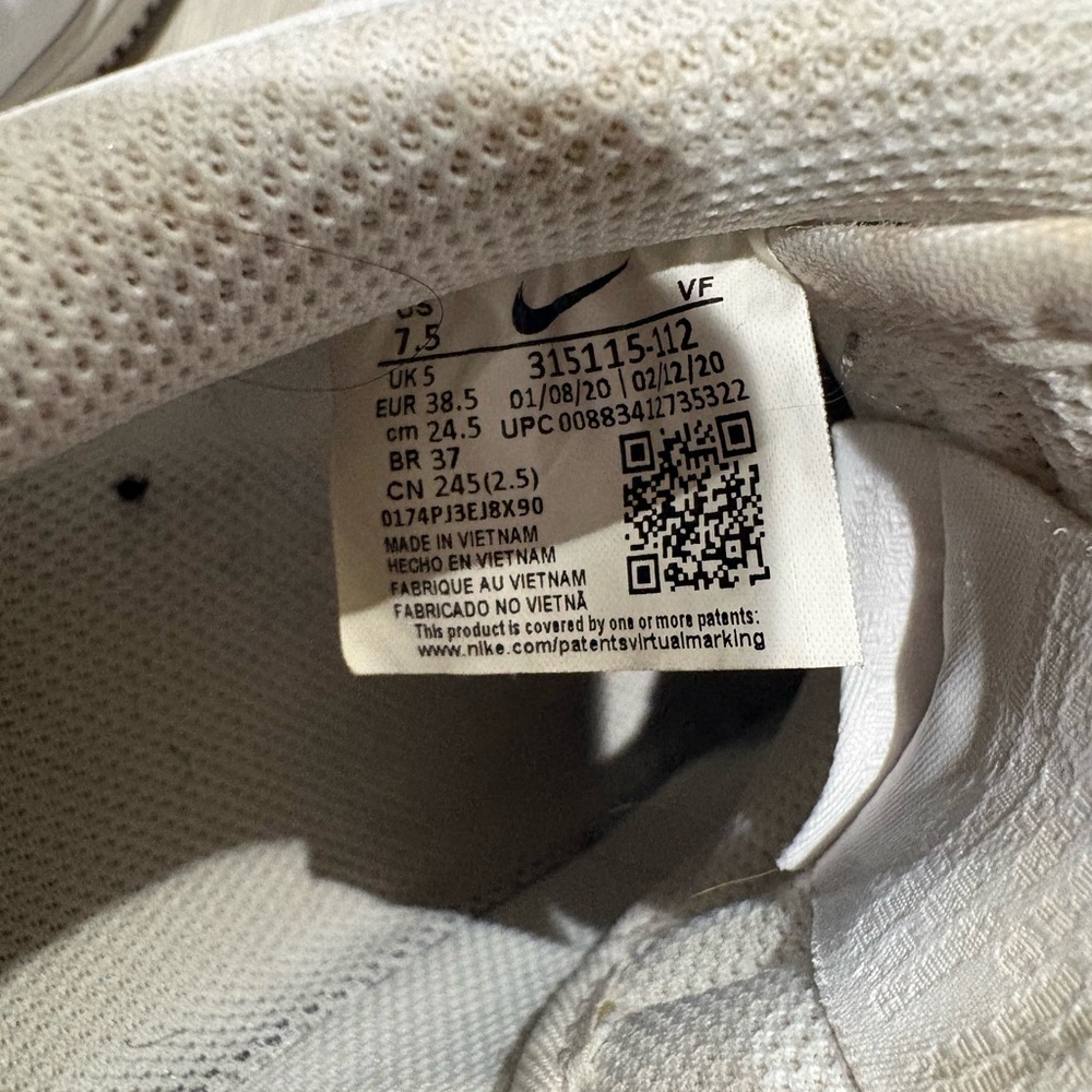 Nike White Low-Top Sneakers - Classic AF1 Style - Picture 7 of 7